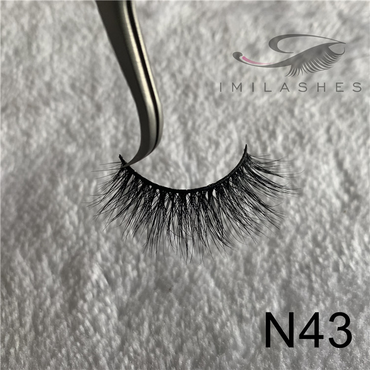 eyelash extensions middle east.jpg